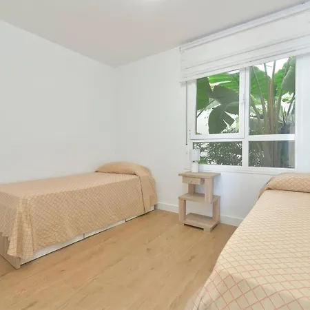 アパート De Lujo Con Jardin Privado